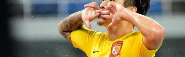 开云体育网址-泰山引援再添“新”势力 徐新仿效石柯签下1+N合同