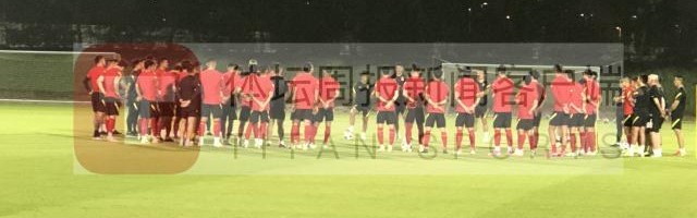 开云-国足倒数第二练以定位球为主 阿兰伤无碍恢复训练