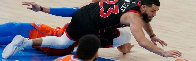 开云体育入口-单月14战13负！从去年的东部第二到加入摆烂大战