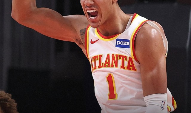 开云体育网址-太阳连遭噩耗！布克脚踝扭伤需拄拐+格林腿筋再伤 狄龙近5战狂打55铁|德雷蒙德·格林|杰伦-格林|比赛数据|奥耶卡·奥孔古|亚特兰大老鹰队_新浪体育_新浪新闻